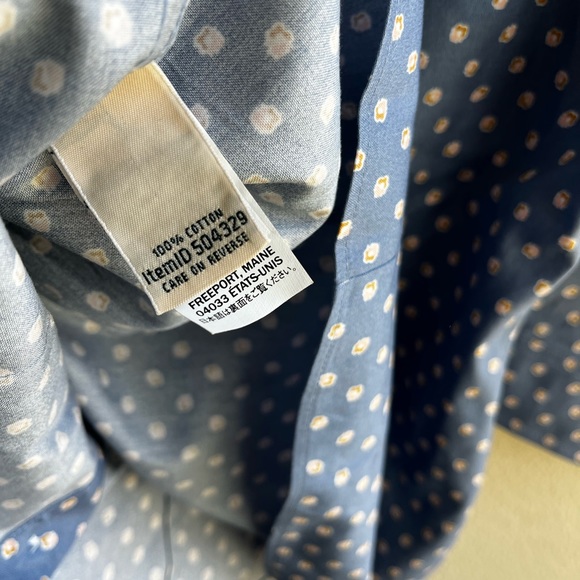 L.L. Bean blue floral 3/4 button front top - Picture 5 of 5